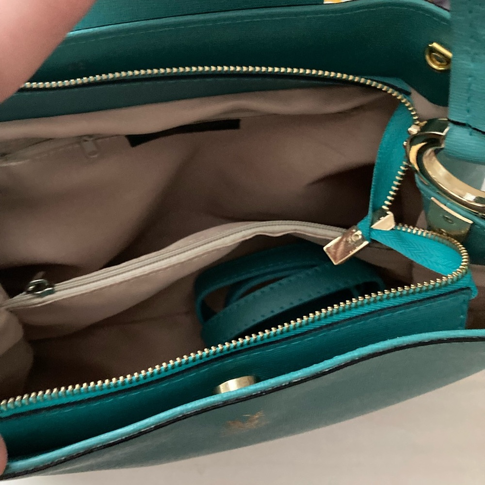 Vera Pelle Teal Leather Satchel with Gold Accents - Picture 5 of 9